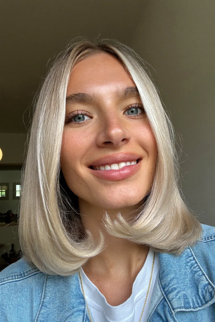 Elegant Shoulder-Length Blunt Bob with Subtle Flicked Ends