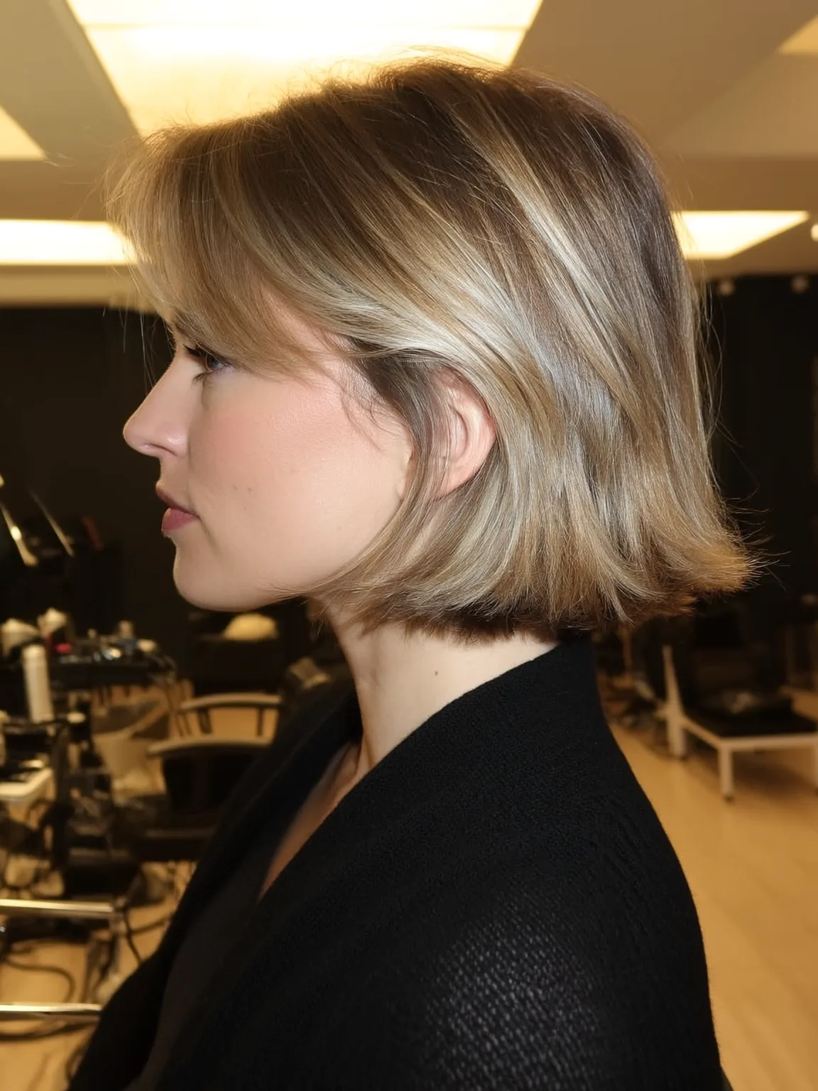 Heart-Shaped Face Sandy Blonde Straight Bob with Side-Swept Bangs