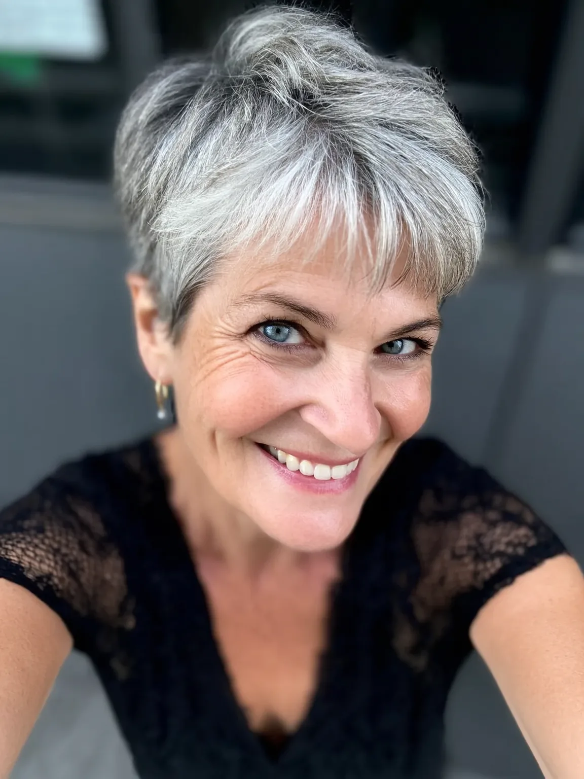 Air-Dried Straight Silver Frost Pixie with Side Bangs