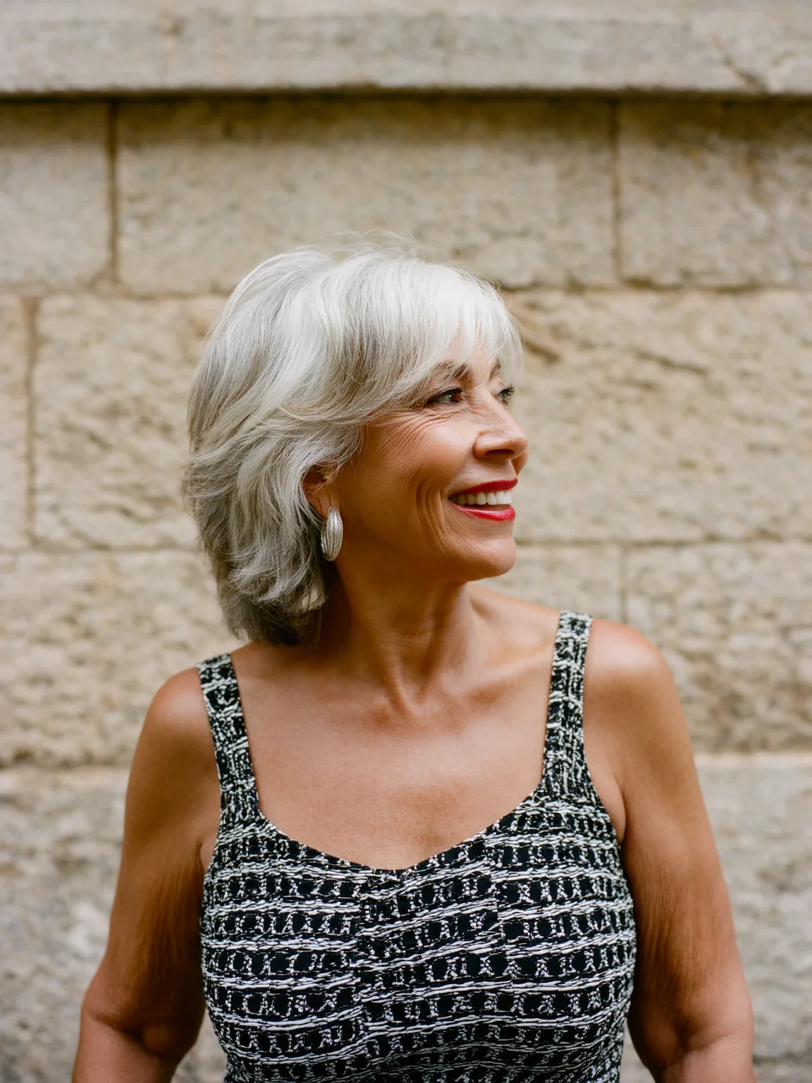 Medium Volume Silver Frost Straight Bob