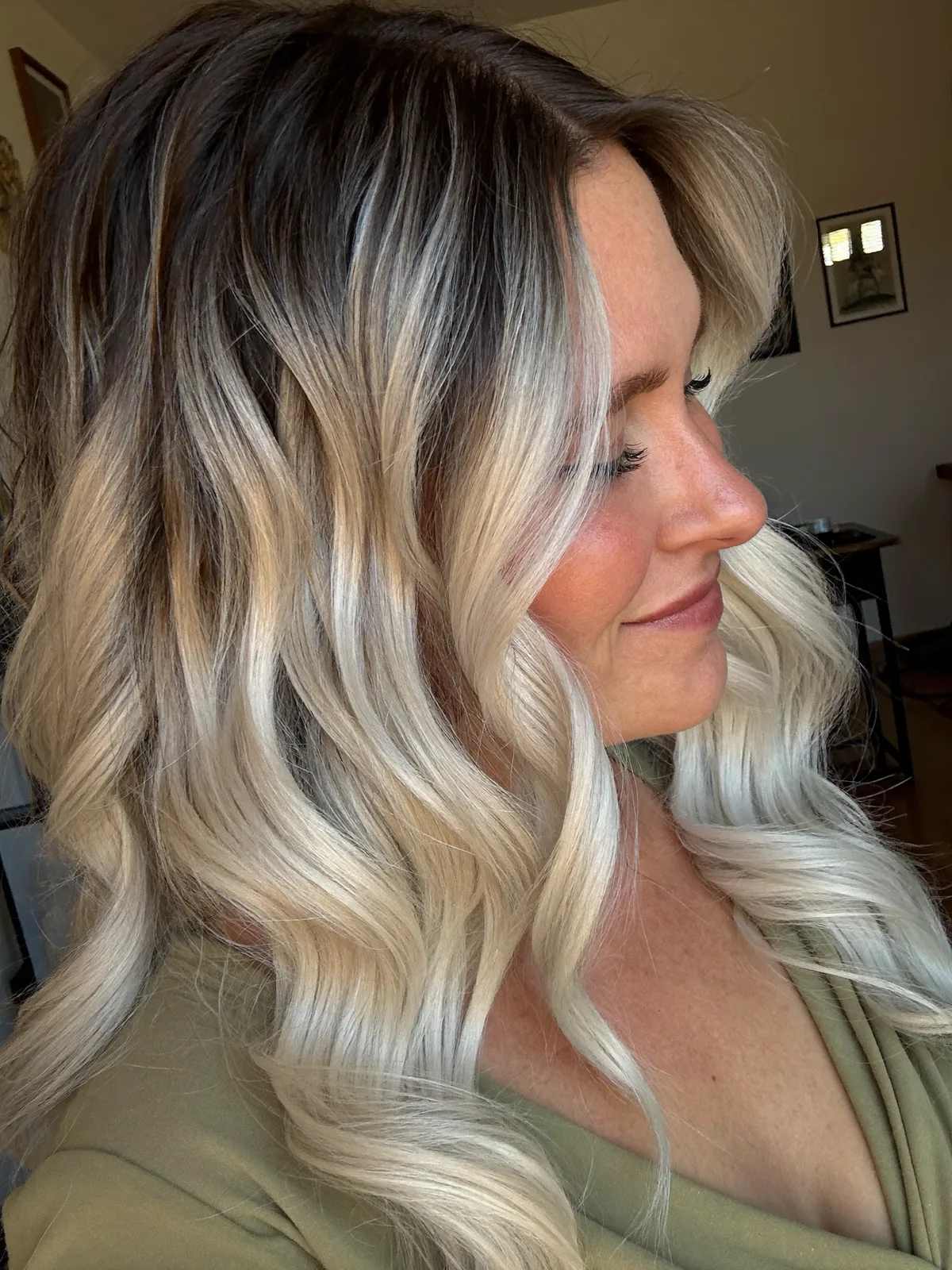 Modern Silver Balayage Waves with Soft Curtain Bangs for Dimension