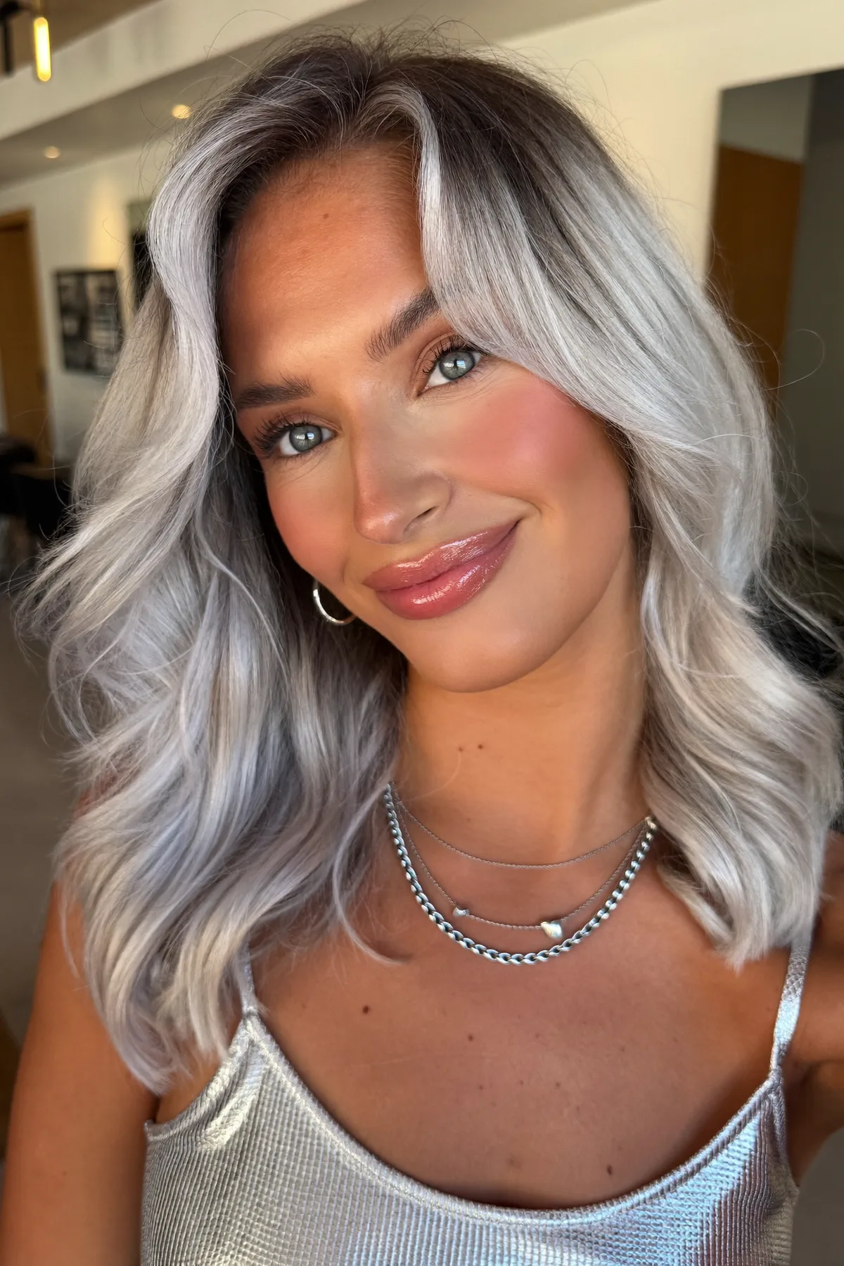 Dimensional Silver Balayage with Soft Face-Framing Long Layers