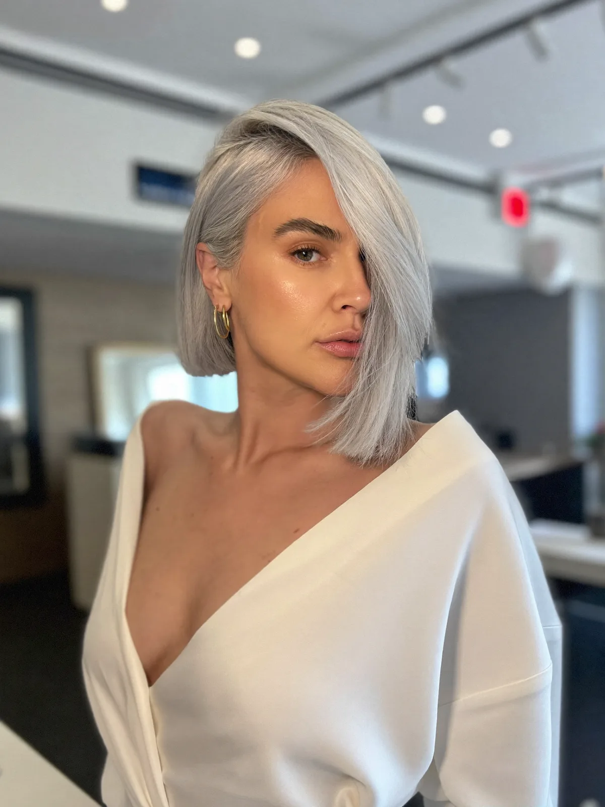 Silver Frost Sleek Asymmetrical Bob with Deep Side Part