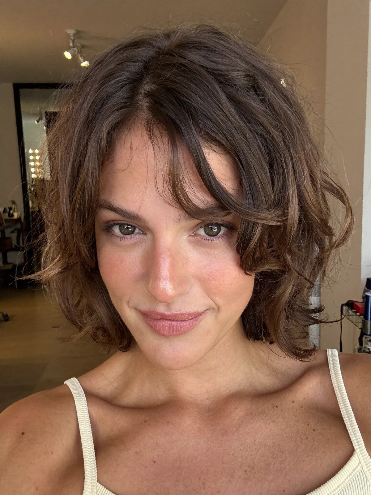 50 Soft Wolf Haircuts for a Feminine, Effortlessly Cool Look