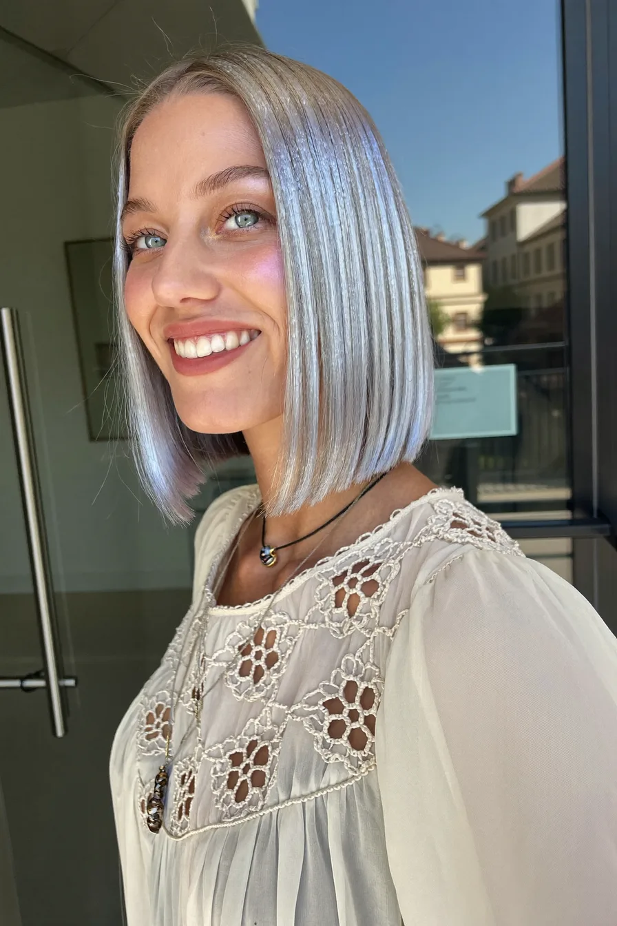 Sleek Platinum Straight Bob for a Modern Polished Look