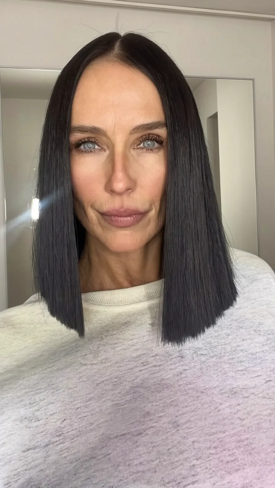 Sleek Center-Parted Blunt Shoulder-Length Classic Bob