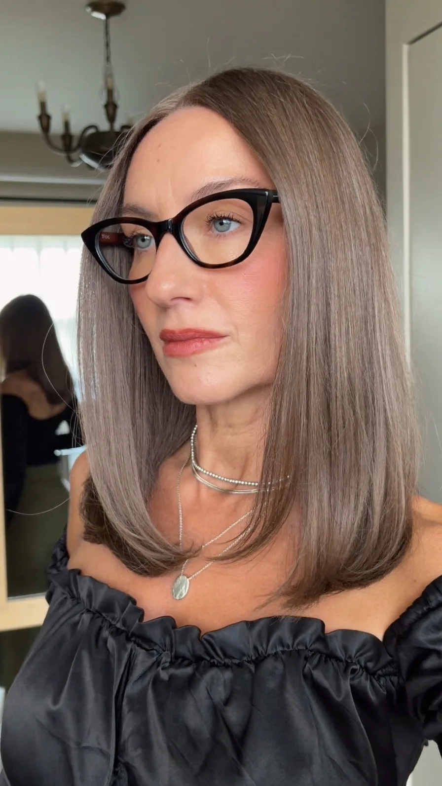 Elegant Ashy Brown Medium Length Long Layers Hairstyle