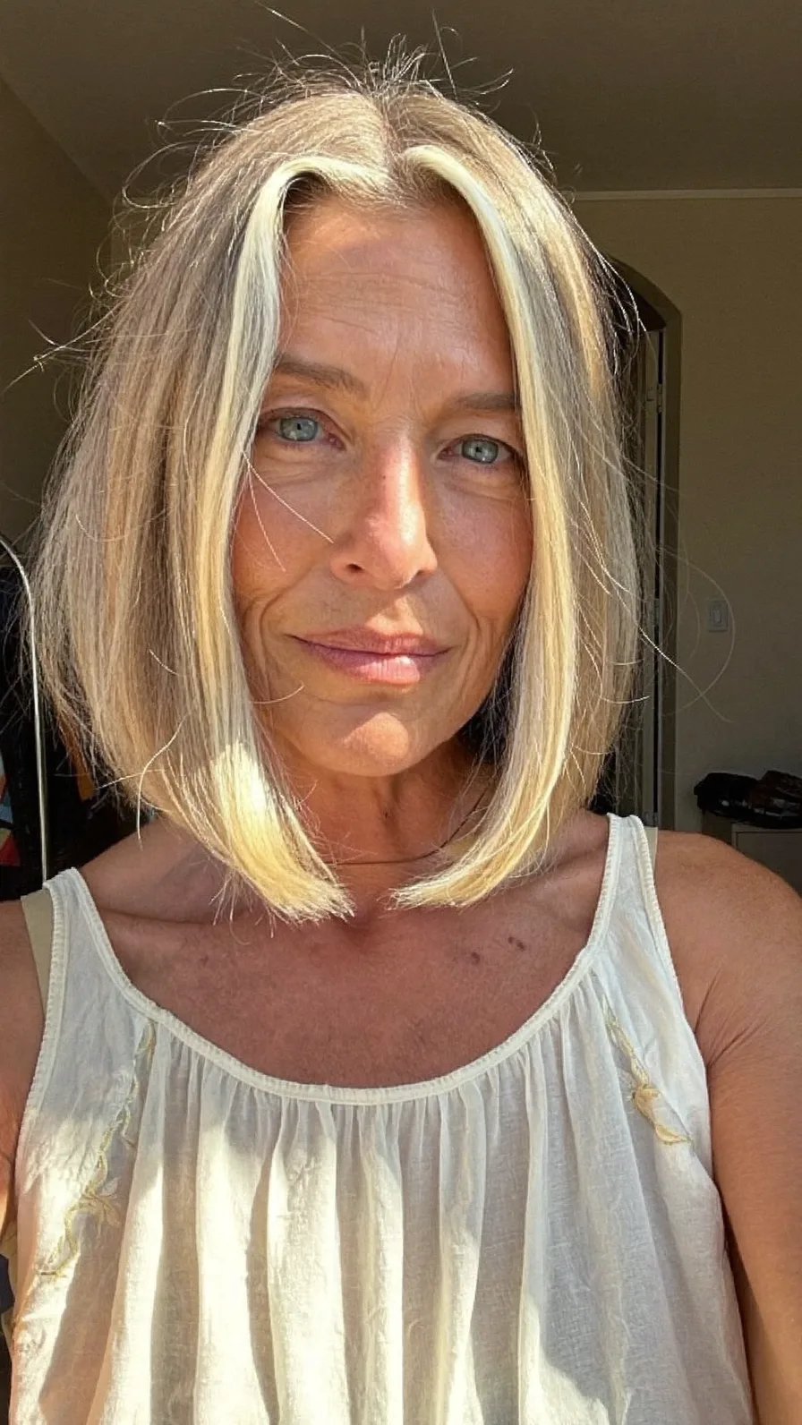 Chin-Length Sleek Bob with Platinum Blonde Money Pieces