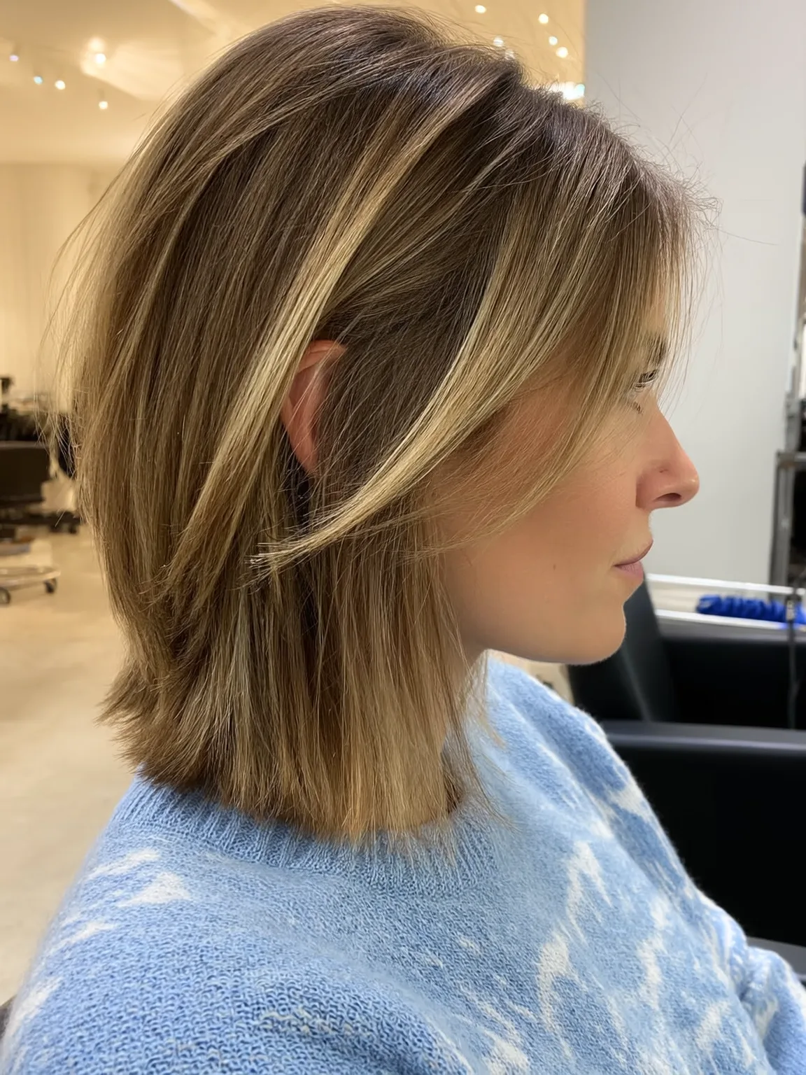 Medium-Length Sandy Blonde Lob with Subtle Highlights