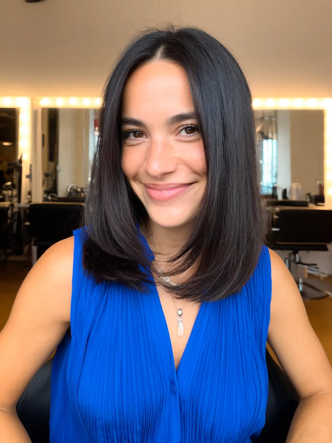 Rich Dark Brown Medium-Length Straight Lob