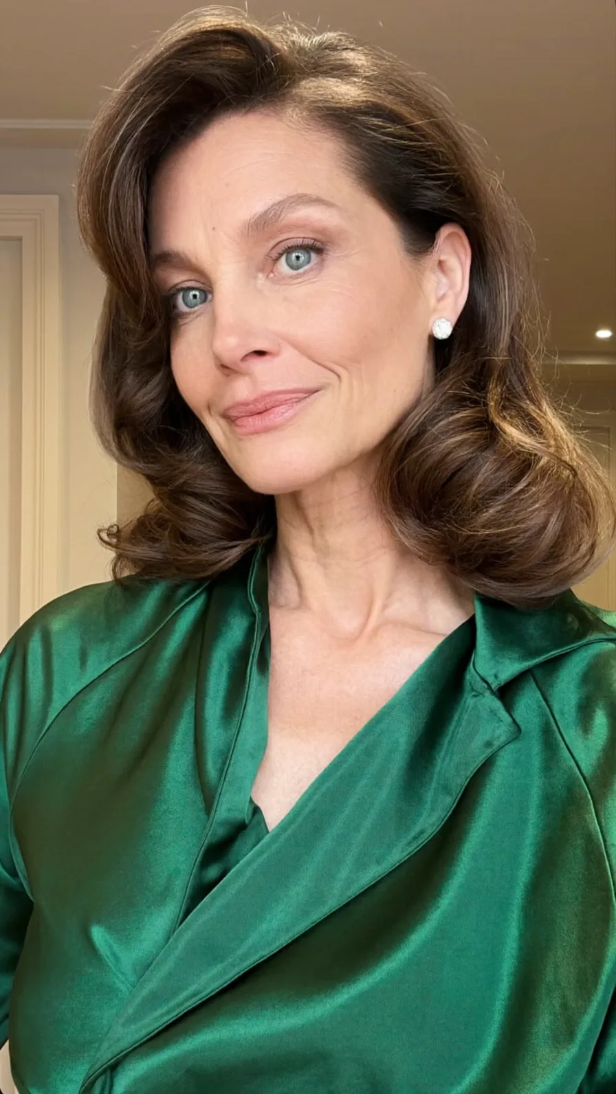 Classic Shoulder-Length Voluminous Side-Swept Blowout Style
