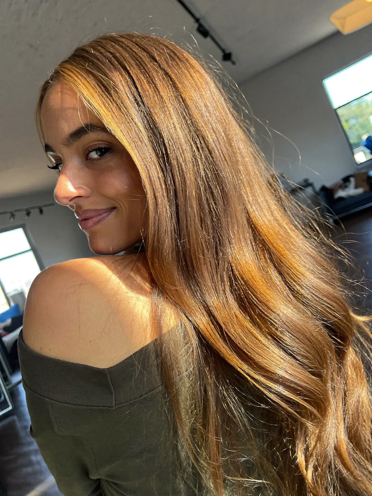 Glossy Long Layers with Warm Caramel Brown Balayage Shine