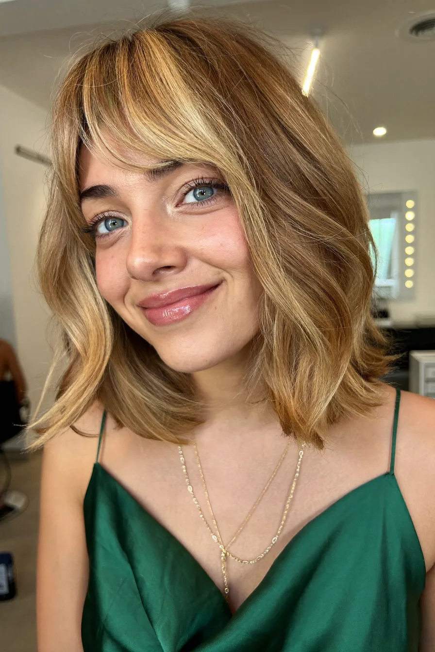 Soft Wavy Balayage Blonde Bob with Face-Framing Layers
