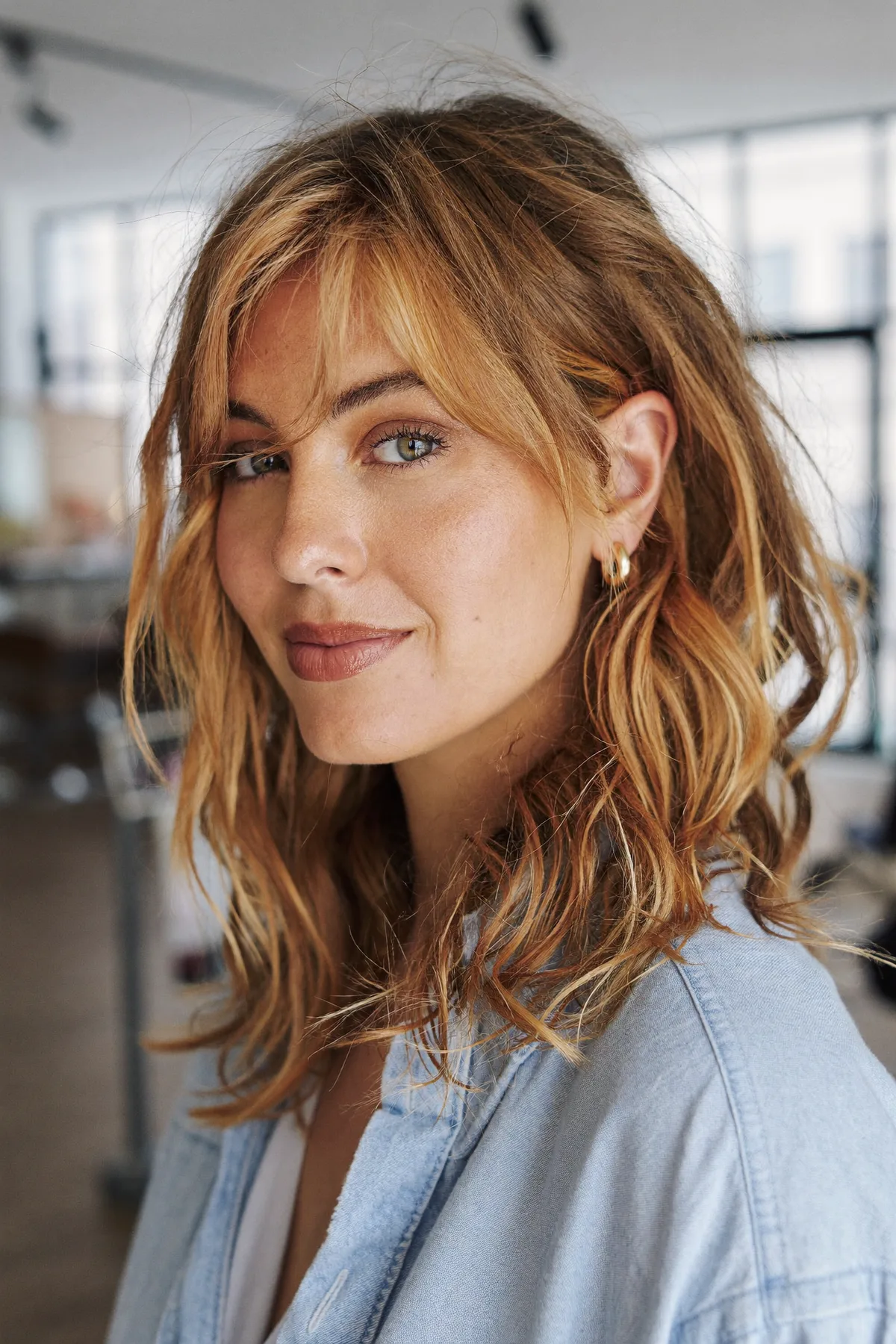 Collarbone-Length Wavy Lob with Strawberry Blonde Solid Color