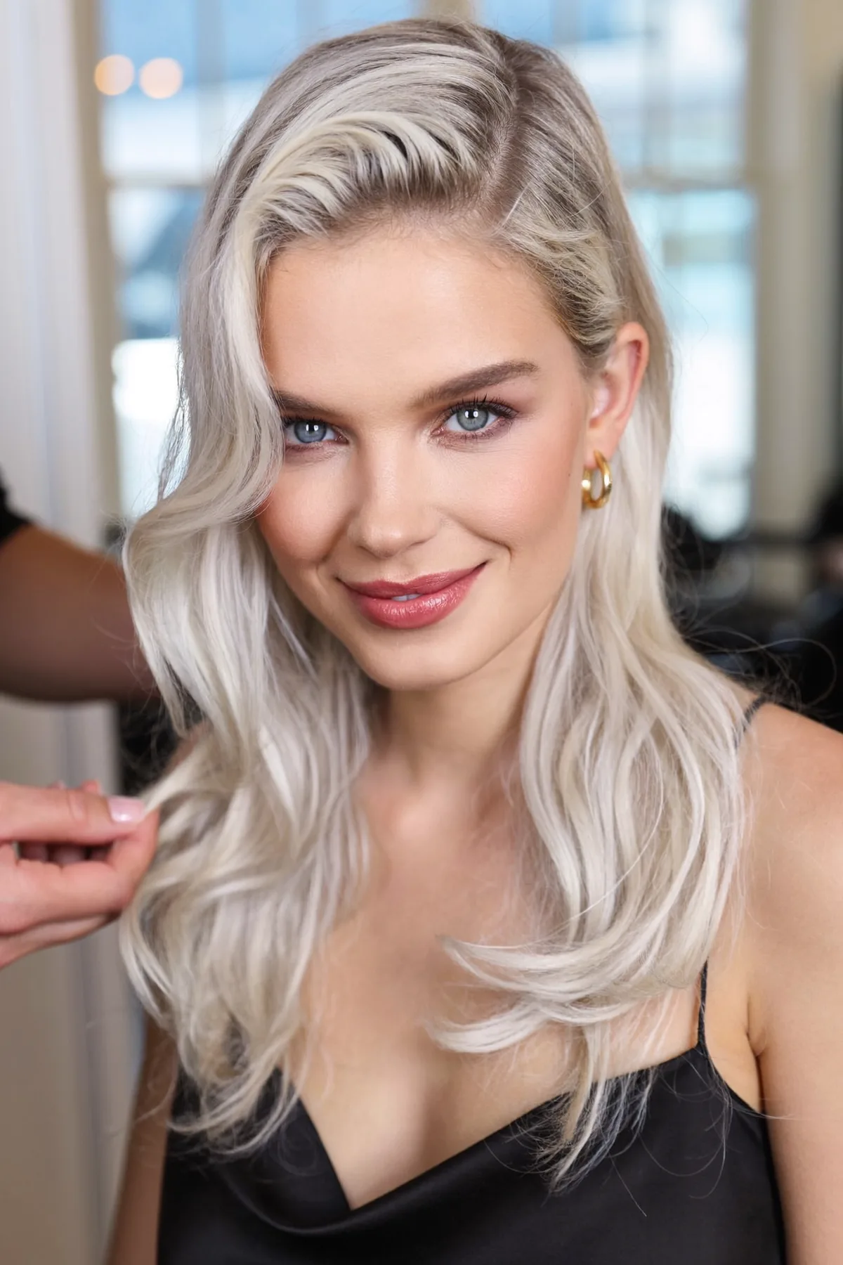 Platinum Ash Blonde Collarbone-Length Lob with Soft Waves