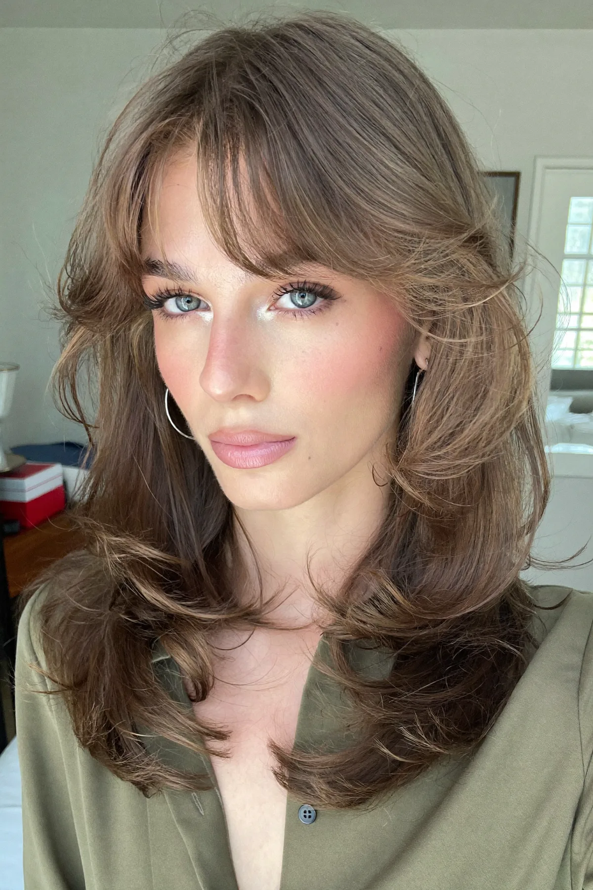 Effortless Wavy Dark Blonde Lob with Curtain Bangs