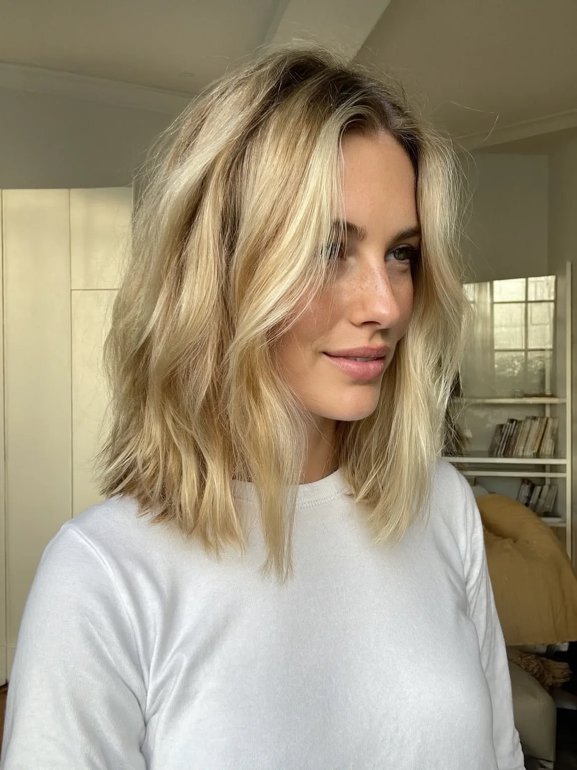 Vanilla Blonde Wavy Lob for Oval Faces